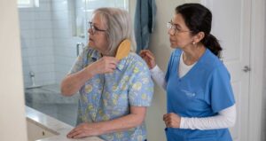 Choose The Right Private Home Care in Edmonton