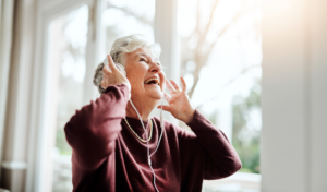 Joyful Memories: How Music Therapy Helps Seniors with Dementia