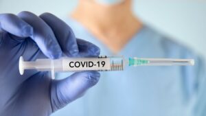 Tips for Talking to Your Senior Parents About the COVID-19 Vaccine
